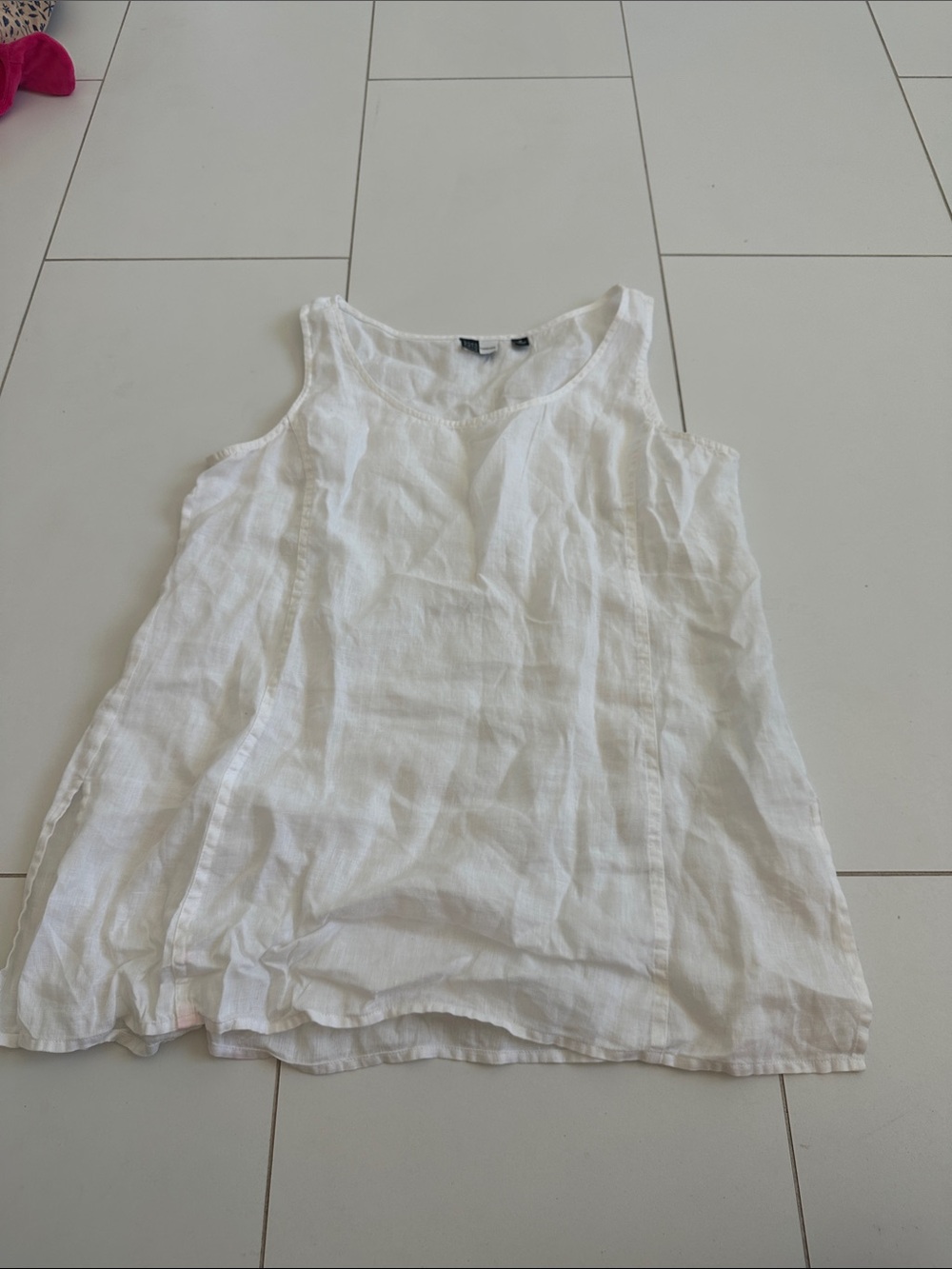 Saks Fifth Threads 6 White Linen Tank Top - Sleeveless Women’s Top